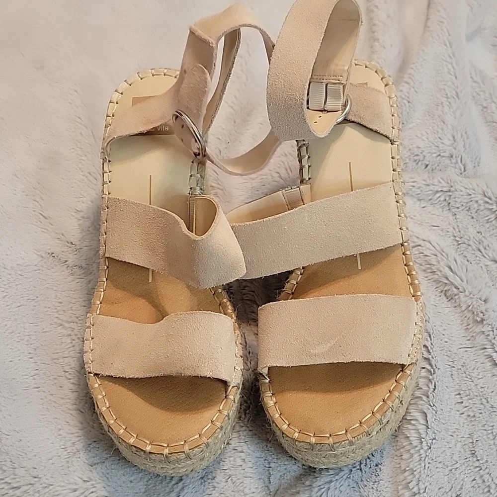 LIKE NEW! Dolce Vita Blush Suede Wedges - Picture 3 of 5